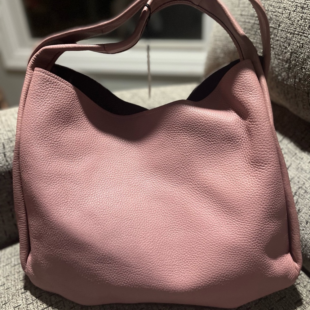 COACH 1941 BANDIT HOBO 39 Glovetanned Leather 25657 Tea Rose Dusty Rose
Rare!